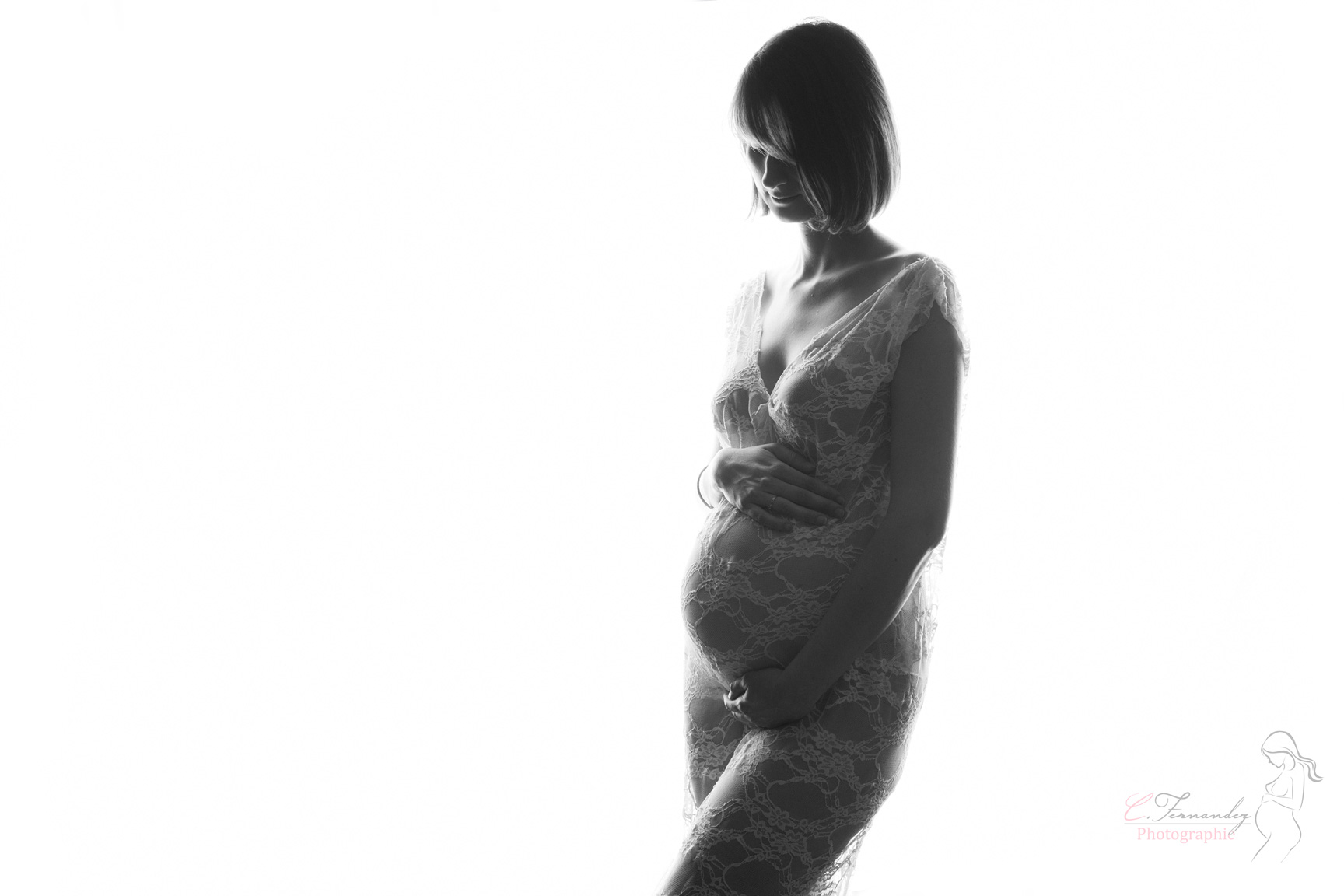 Séance grossesse en studio entre Marseille et Aix en provence par Cindy FERNANDEZ PHOTOGRAPHE;