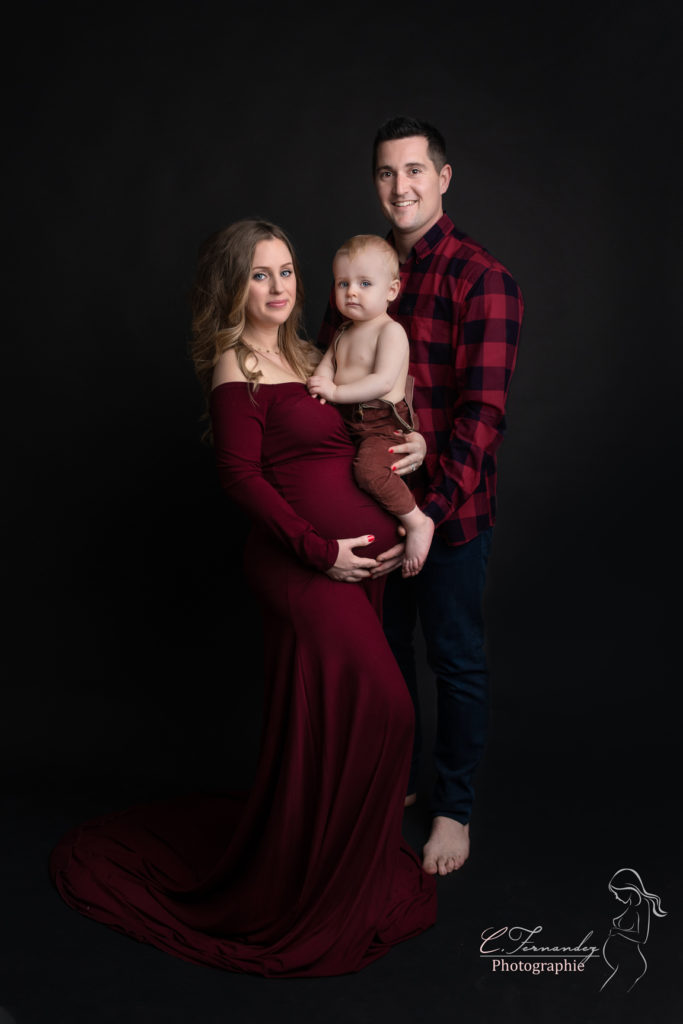 Séance grossesse studio à Peypin entre Aix et Aubagne par Cindy Fernandez Photograpge spécialisée grossesse, maternité, nouveau-né bébé et famille