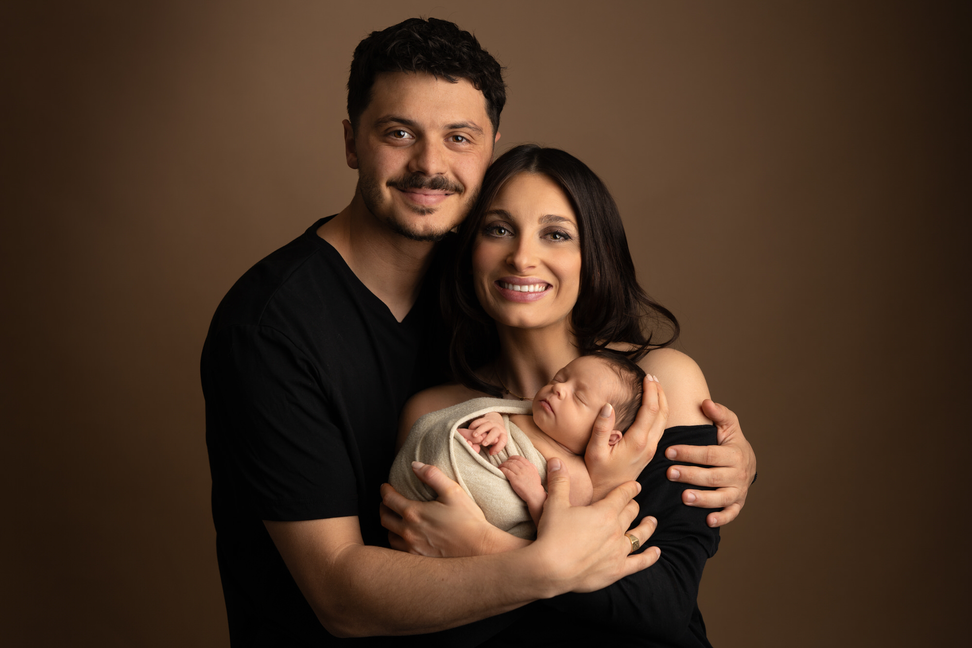 Photographe bébé Marseille séance naissance en famille